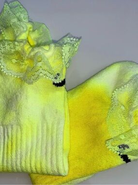 Volt Nike No Show Socks with Lace Ruffle 💛
